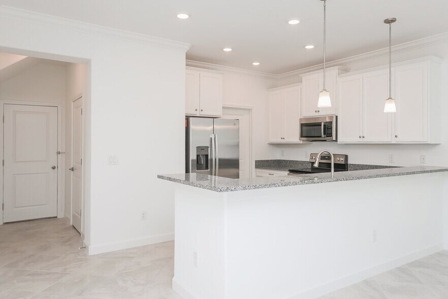 Building Photo - 17512 Radiant Shine Wy