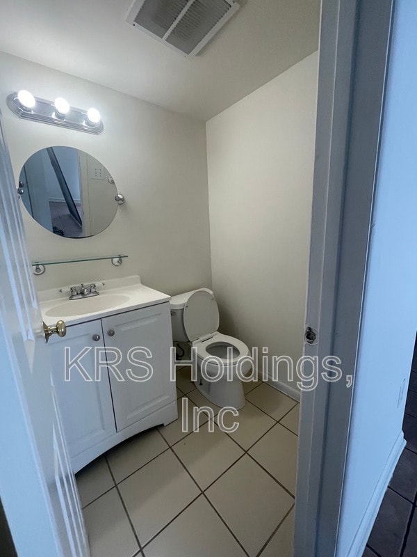 Building Photo - 3828 Miramonte Pl