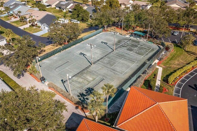 Building Photo - 3832 Sabal Springs Blvd