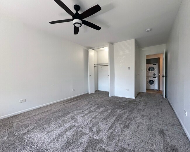 Building Photo - 2415 N Kennicott Dr