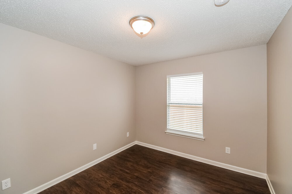Building Photo - 228 Prince Phillip Dr