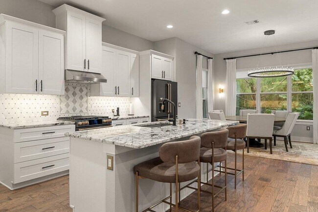 Building Photo - 3018 Sunridge Dr