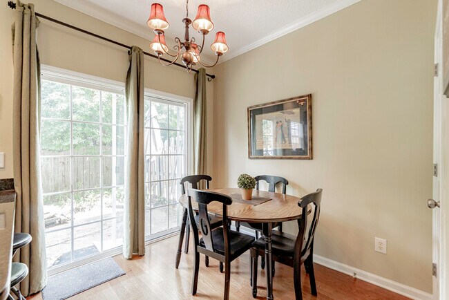 Building Photo - Furnished Rental