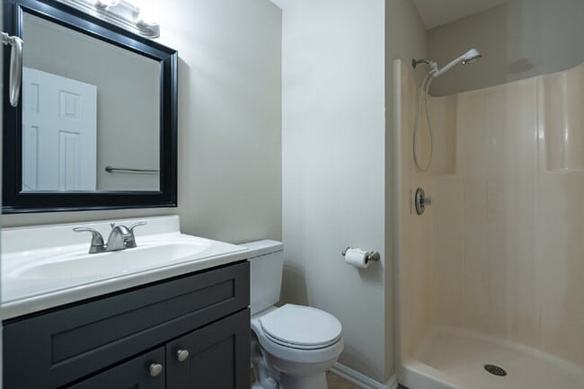 Building Photo - 1108 Cousins Rd