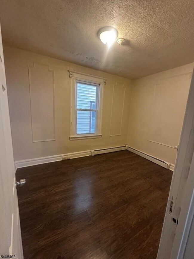 Building Photo - 70 Palm St