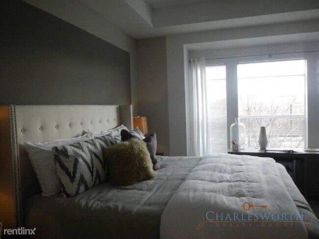 Building Photo - 2 br, 2 bath Townhome - Piedmont