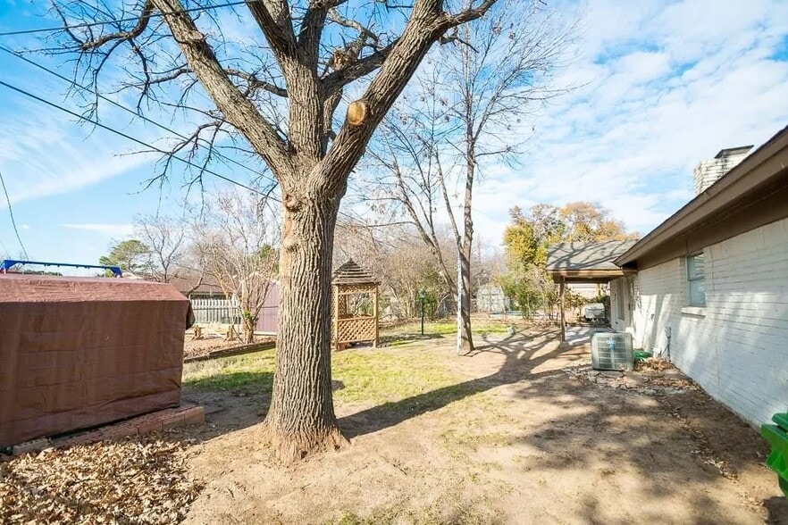 Primary Photo - 2137 Shady Grove Dr