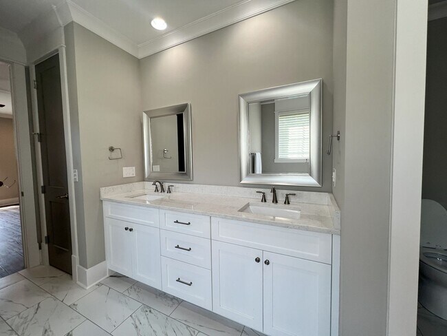 Building Photo - 264 Palmetto Harbour Dr