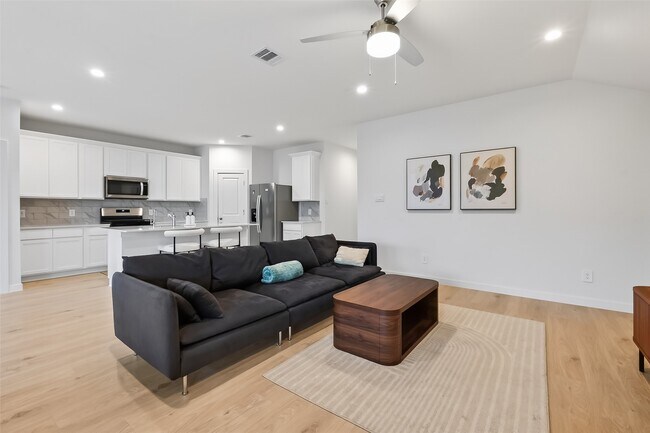 Building Photo - 3903 Dodington Ash Dr