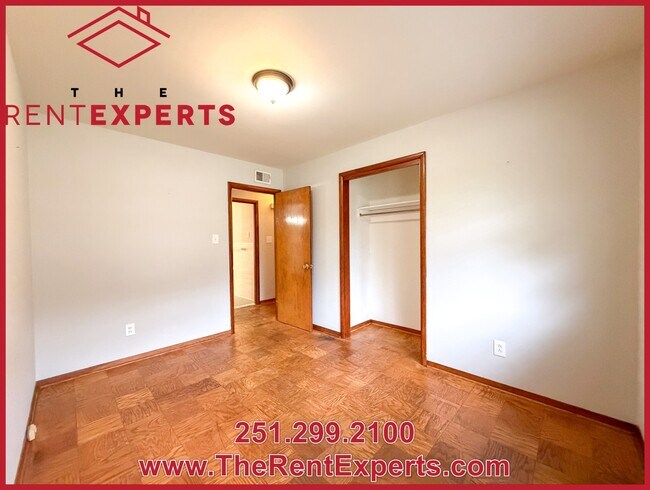 Building Photo - 5301 S David Langan Dr