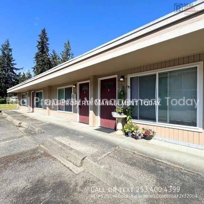 Primary Photo - 6415 Steilacoom Blvd SW