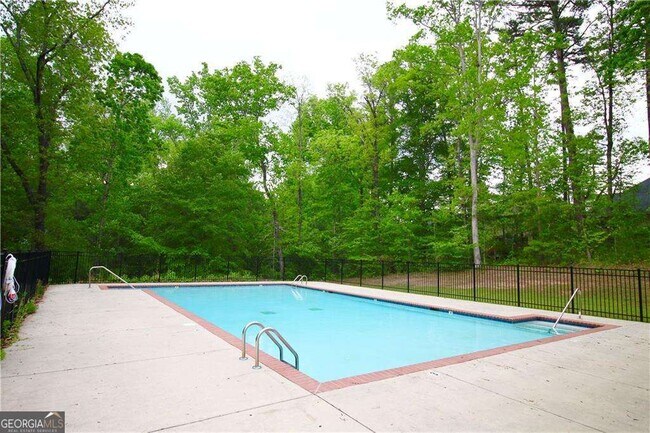 Building Photo - 1143 Park Hollow Ln NE