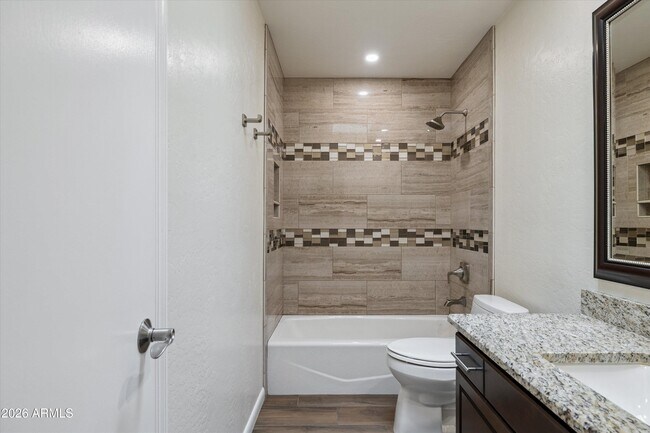 Building Photo - 15020 N 40th St