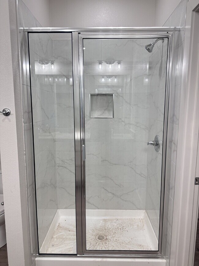 Building Photo - Charming 3-Bed, 2-Bath Home on Albany Ave – Spacious 1488 Sq Ft in Lubbock!