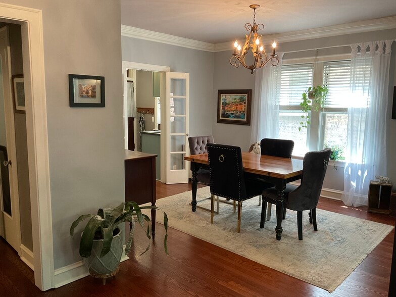 View of the dining room into the kitchen - 825 Forest Ave