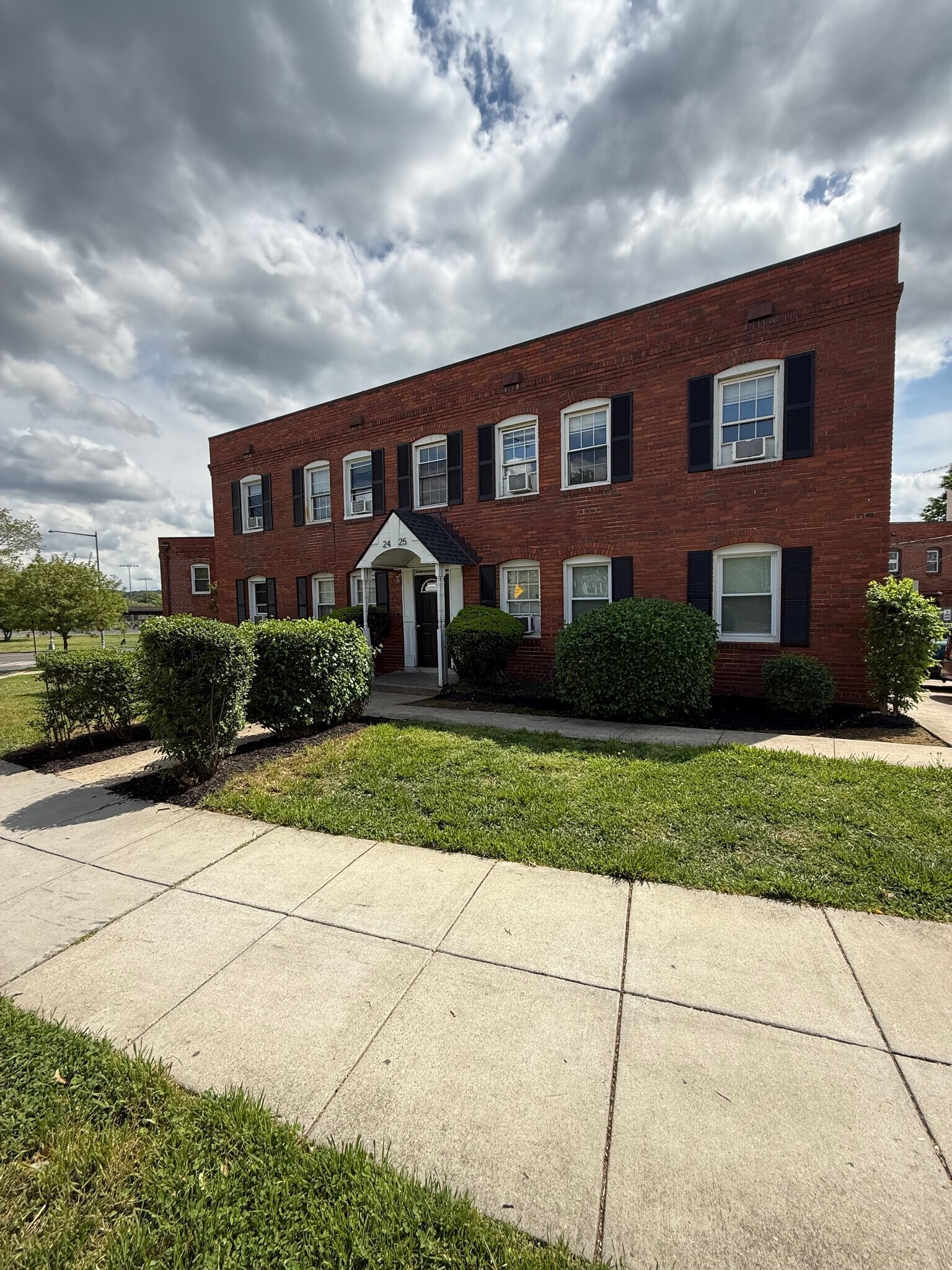 Building Photo - 2425 E St NE