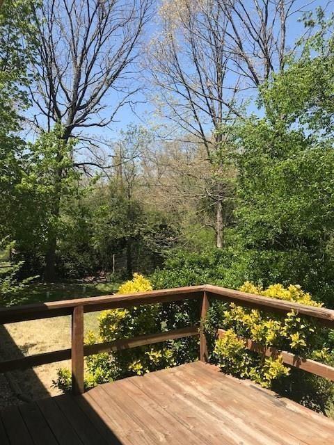 Building Photo - 5 Pinehurst Dr