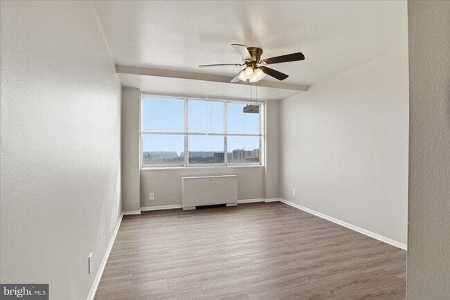 Building Photo - 301 N Beauregard St