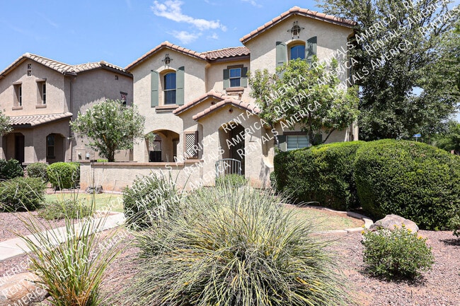 Building Photo - 1074 S Hawk Ln