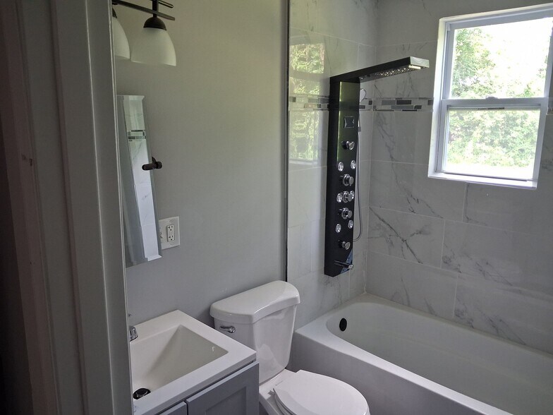 Building Photo - 4028 Martin Luther King Dr