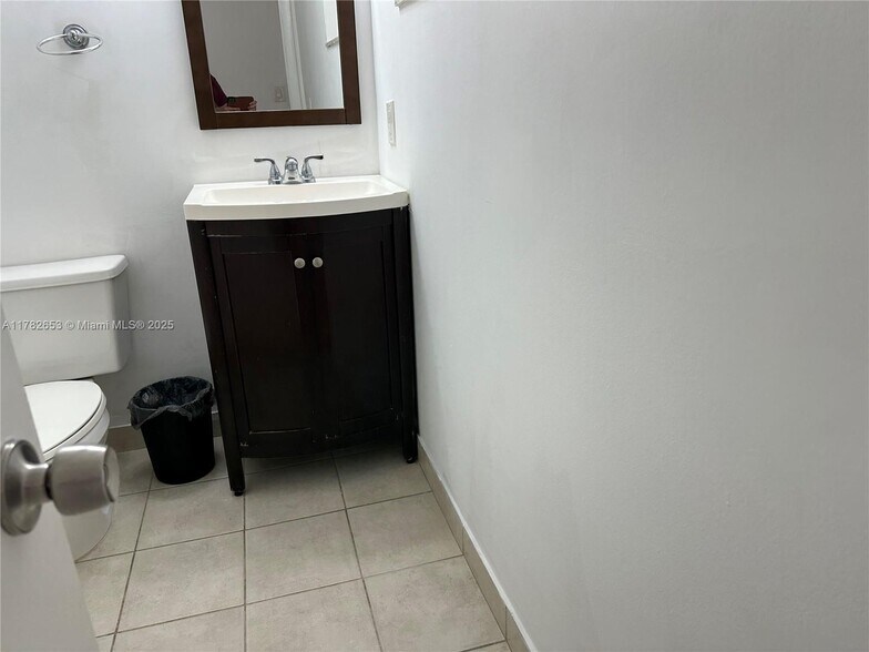 Building Photo - 8121 SW 24th Ct