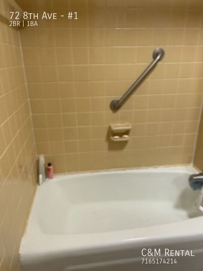 Building Photo - 72 8th Ave