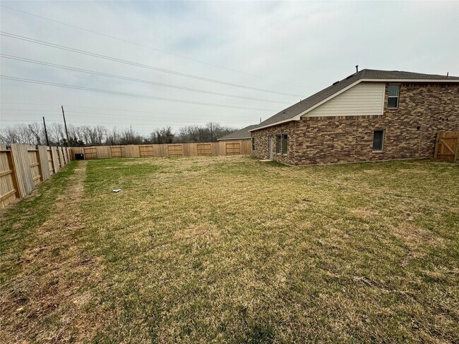 Building Photo - 27006 Breakaway Ln