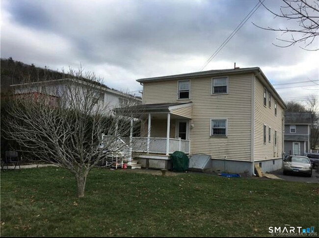 Building Photo - 27 Manila Ave