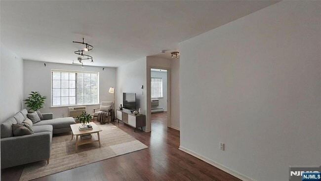 Building Photo - 1412 Faulkner Ct