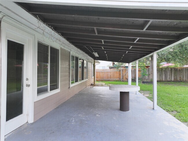 Building Photo - 5115 Summit Lodge Dr