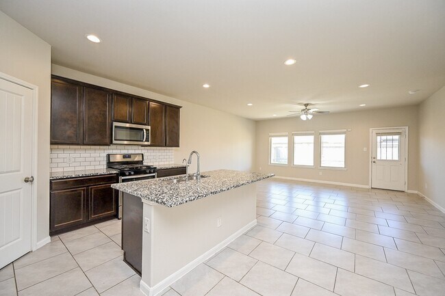 Building Photo - 7534 Flintrock Hollow Trail