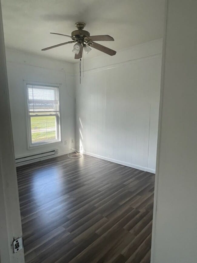 Building Photo - FOR RENT WILLOUBHY AREA!