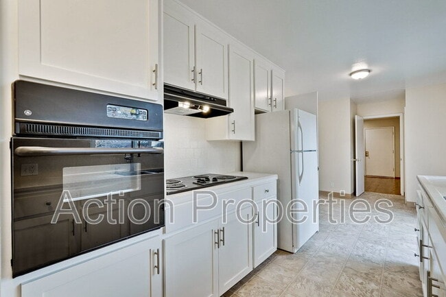 Building Photo - 1575 California St