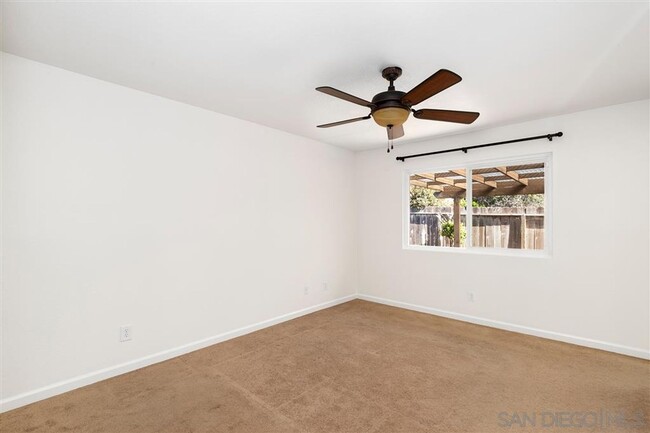 Building Photo - Perfect single-level home on a quiet Cul-d...