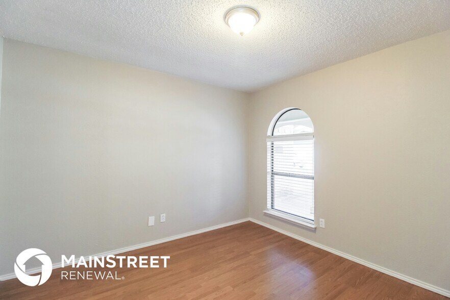 Building Photo - 6048 Nanci Dr