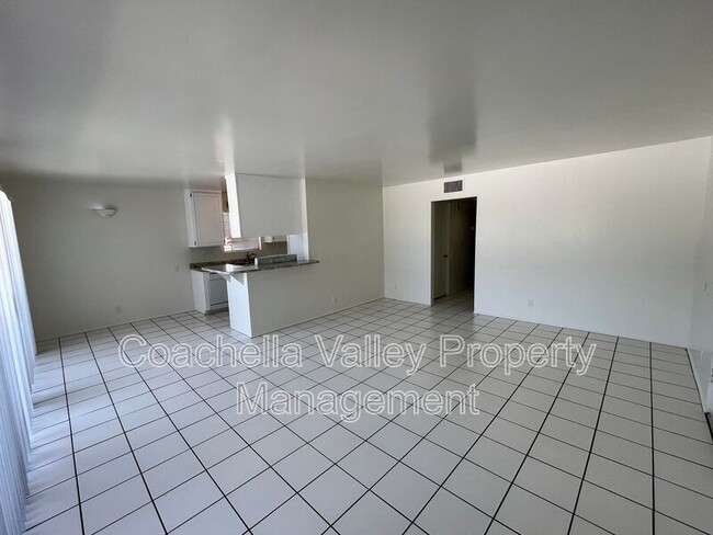 Building Photo - 550 El Cielo Rd