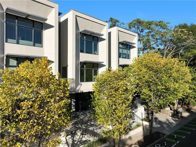 Building Photo - 785 Piedmont Ave NE
