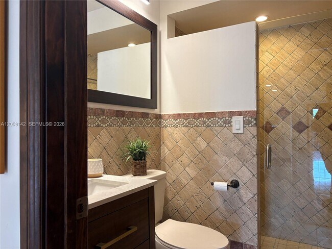 Building Photo - 6610 SW 104th Ct