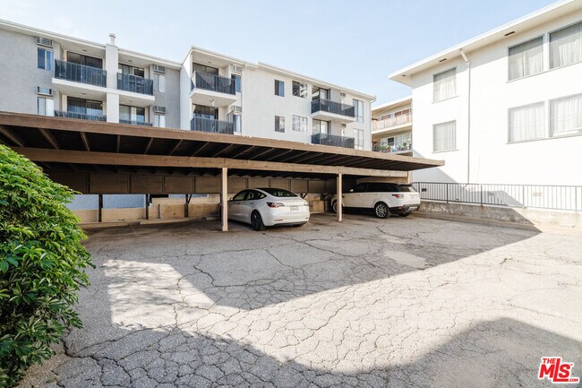 Building Photo - 1147 Horn Ave