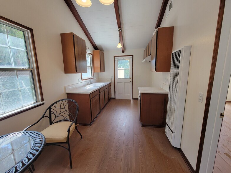 Building Photo - 7247 Allott Ave