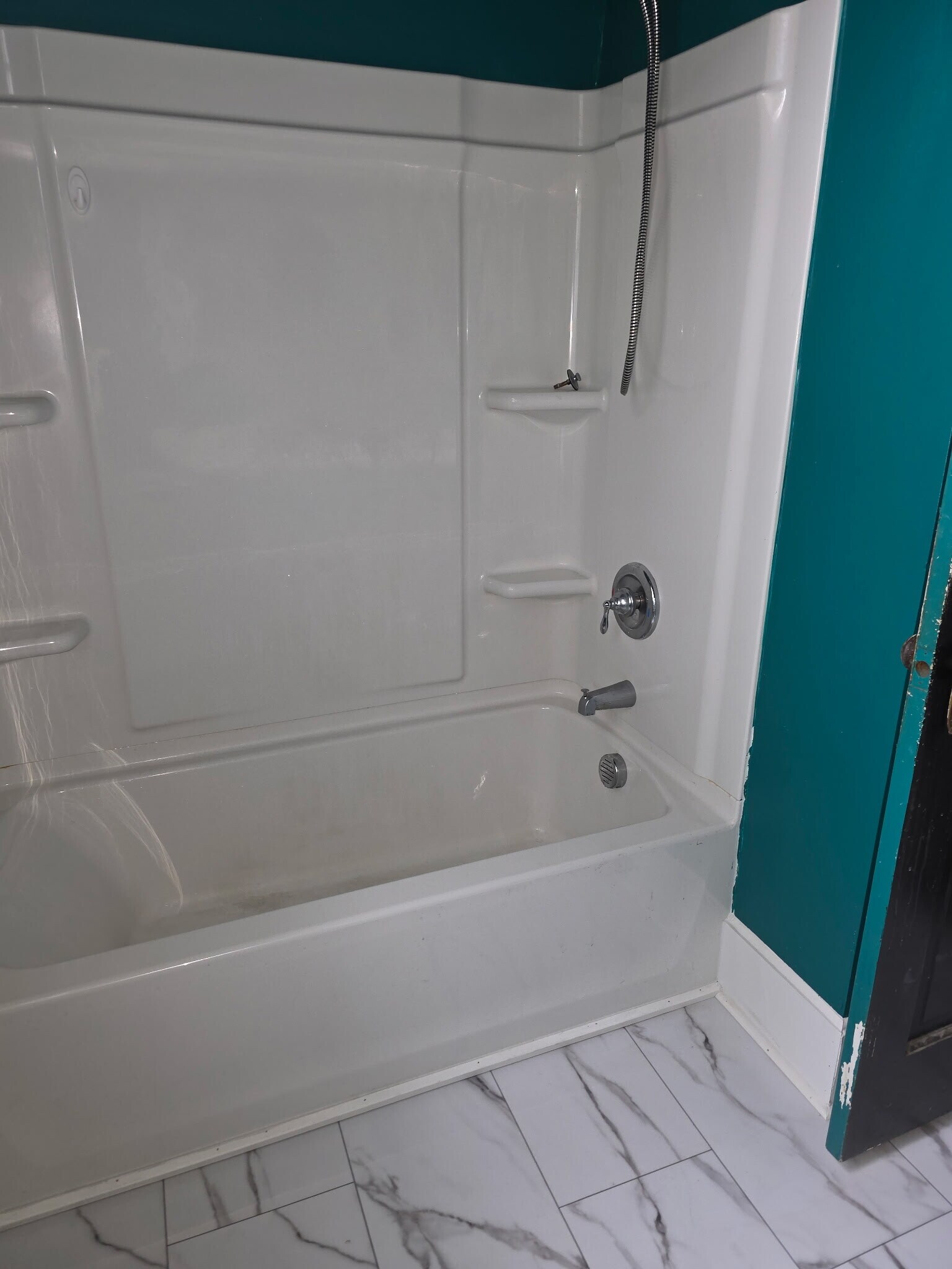 bathroom - 114 S 5th Ave