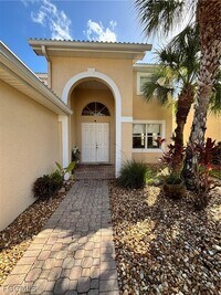 Building Photo - 17533 Holly Oak Ave