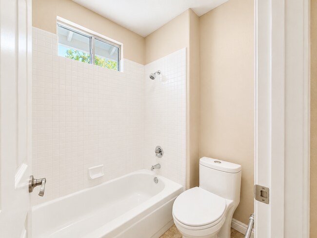 Building Photo - Beautifully updated and upgraded Chardonnay Hills house for rent