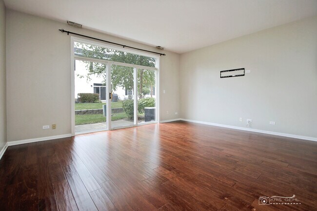 Building Photo - 3152 Falling Waters Ln