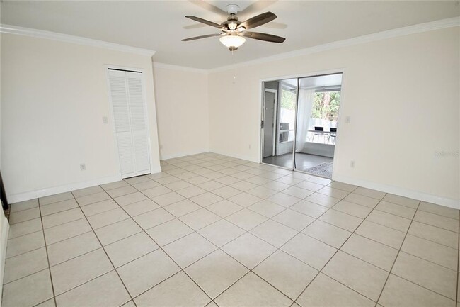 Building Photo - 4419 Brook Hollow Cir