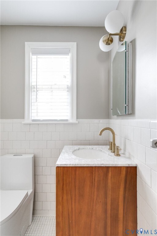 Building Photo - 3342 Grandview Dr