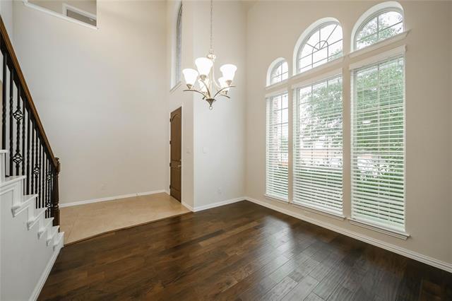 Building Photo - 2808 Frontier Dr