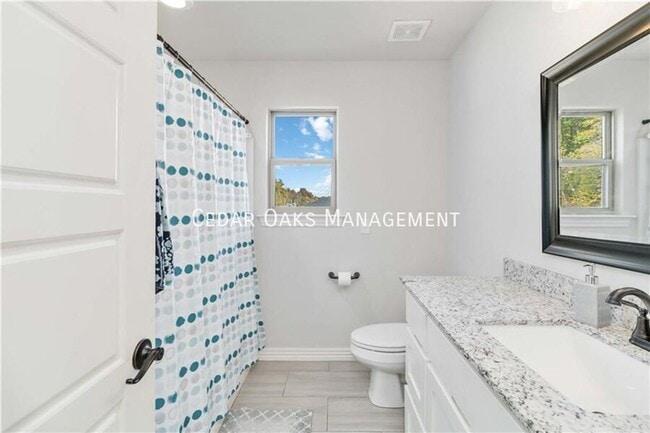 Building Photo - 645 Sugar Creek Rd