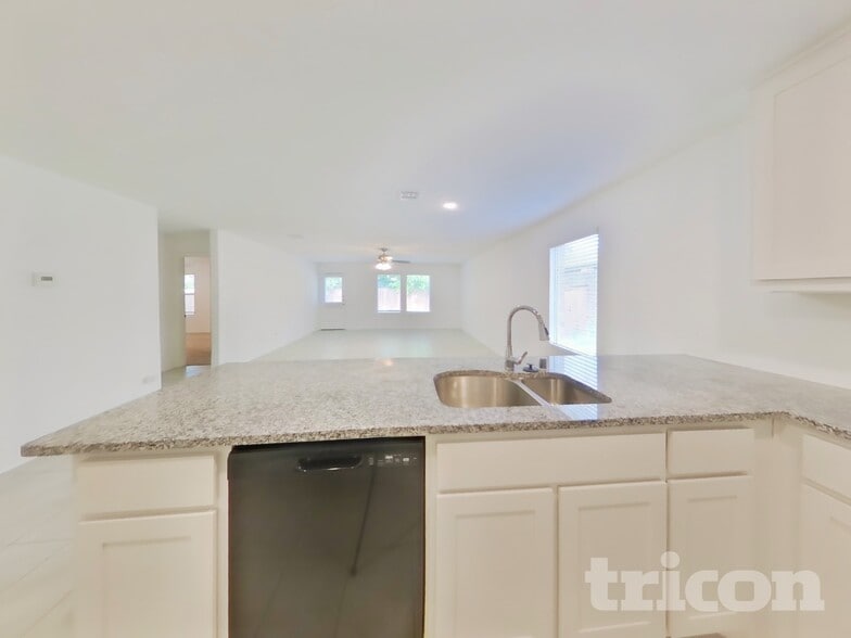 Building Photo - 1516 Clairborne Ct