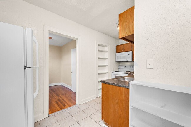 Interior Photo - 3606 BALTIMORE